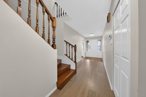 8580 Dakota Place, Richmond, BC - Indoor Photo Showing Other Room