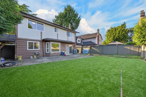 8580 Dakota Place, Richmond, BC - Outdoor