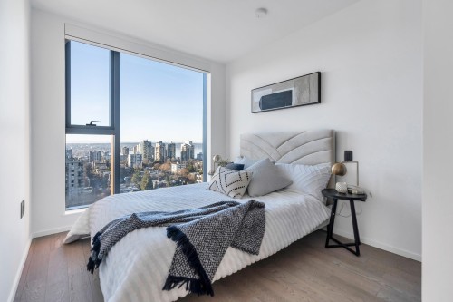1106-1482 Robson Street, Vancouver, BC - Indoor Photo Showing Bedroom