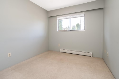 571 Berry Street, Coquitlam, BC - Indoor Photo Showing Other Room