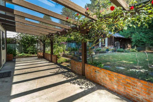 571 Berry Street, Coquitlam, BC - Outdoor With Deck Patio Veranda