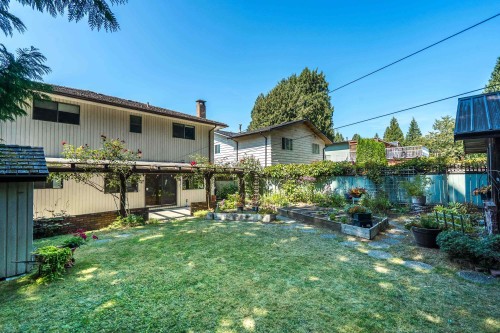 571 Berry Street, Coquitlam, BC - Outdoor