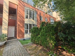 175-8333 Jones Road  Richmond, BC V6Y 3W9
