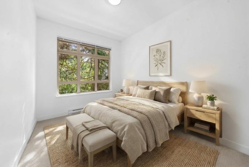 3318 Mt Seymour Parkway, North Vancouver, BC - Indoor Photo Showing Bedroom