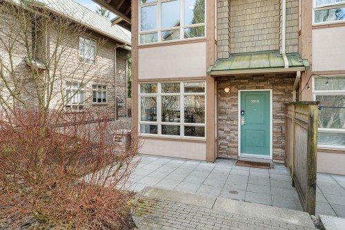 3318 Mt Seymour Parkway, North Vancouver, BC - Outdoor