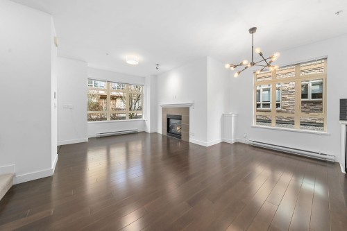 3318 Mt Seymour Parkway, North Vancouver, BC - Indoor Photo Showing Living Room With Fireplace
