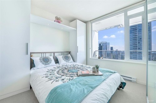 5001-6333 Silver , Burnaby, BC V5H 0C3 5