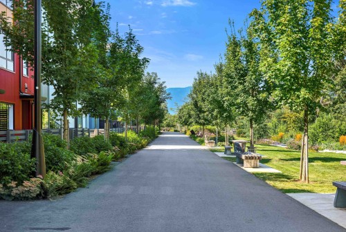 1374 Marinaside Place, Squamish, BC - Outdoor
