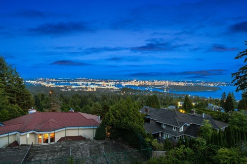1424 Sandhurst Place, West Vancouver, BC - Outdoor With Body Of Water With View