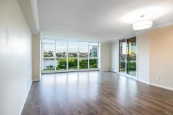 802-388 Drake Street  Vancouver, BC V6B 6A8