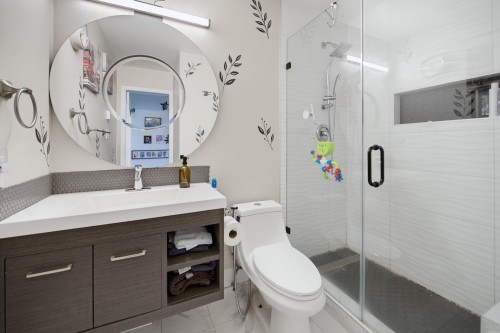 16-4959 57 Street, Delta, BC - Indoor Photo Showing Bathroom