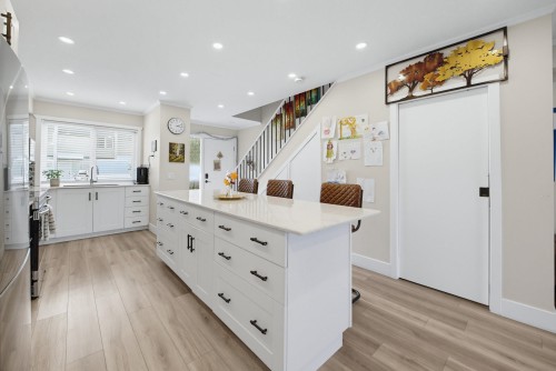 16-4959 57 Street, Delta, BC - Indoor