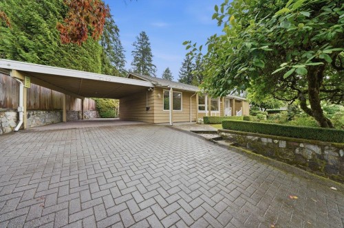 3250 Delbrook Avenue, North Vancouver, BC - Outdoor