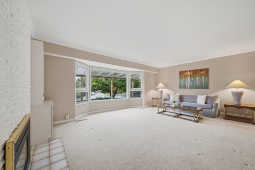 3250 Delbrook Avenue, North Vancouver, BC - Indoor Photo Showing Other Room