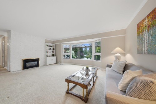 3250 Delbrook Avenue, North Vancouver, BC - Indoor Photo Showing Living Room With Fireplace