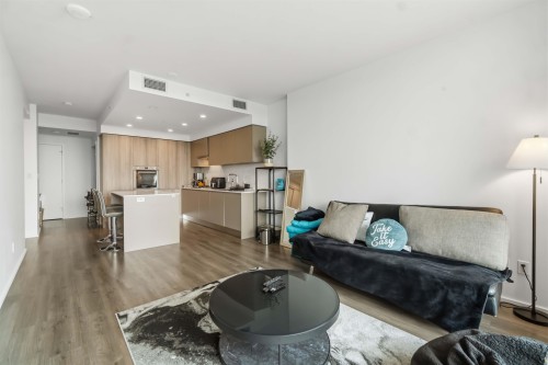 26xx-3833 Evergreen Place , Burnaby, BC V3J 0M2 3