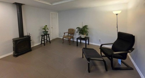 737 Robinson, Coquitlam, BC - Indoor Photo Showing Other Room