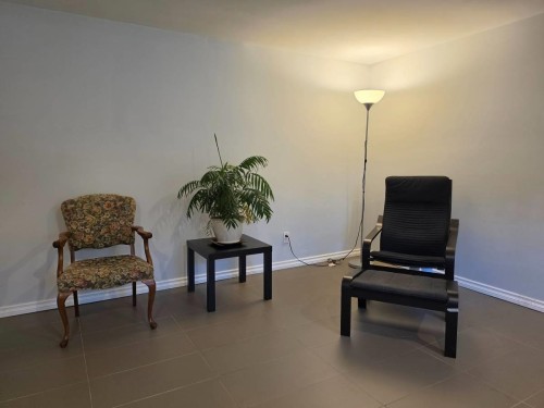 737 Robinson, Coquitlam, BC - Indoor Photo Showing Other Room