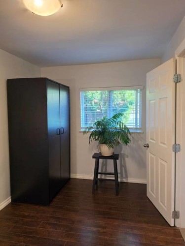 737 Robinson, Coquitlam, BC - Indoor Photo Showing Other Room