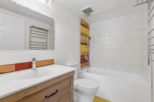 1056 Lillooet Road, North Vancouver, BC - Indoor Photo Showing Bathroom