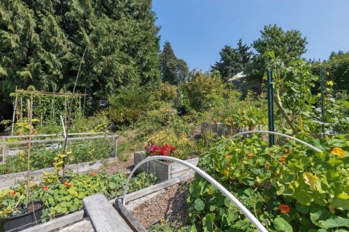 1056 Lillooet Road, North Vancouver, BC - Outdoor