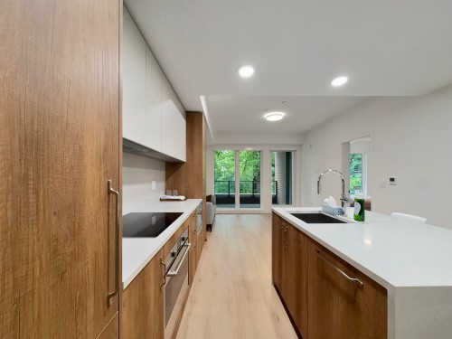 3xx-133 49th Avenue W, Vancouver, BC V5Y 0P8 4