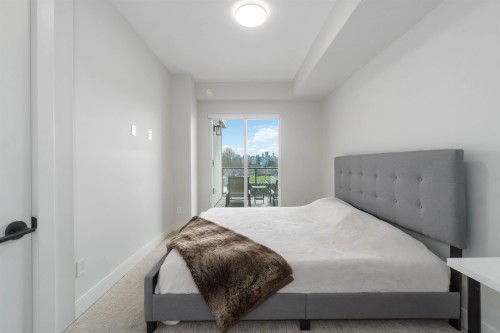 409-1633 Tatlow Avenue, North Vancouver, BC - Indoor Photo Showing Bedroom