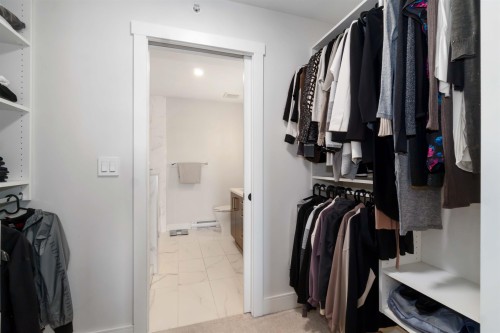 409-1633 Tatlow Avenue, North Vancouver, BC - Indoor With Storage