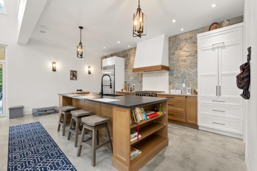 103 Witherby Road, Gibsons, BC - Indoor Photo Showing Kitchen With Upgraded Kitchen