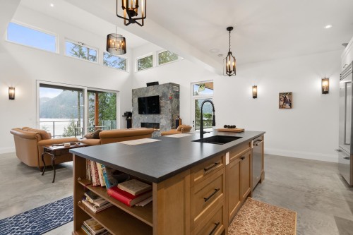 103 Witherby Road, Gibsons, BC - Indoor