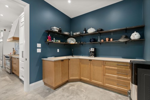 103 Witherby Road, Gibsons, BC - Indoor Photo Showing Other Room