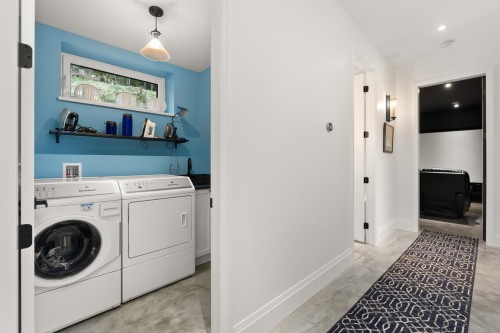 103 Witherby Road, Gibsons, BC - Indoor Photo Showing Laundry Room