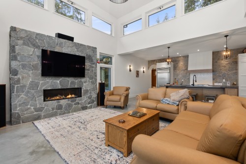 103 Witherby Road, Gibsons, BC - Indoor Photo Showing Living Room With Fireplace