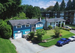 11914 212 Street Maple Ridge, BC V2X 7X1