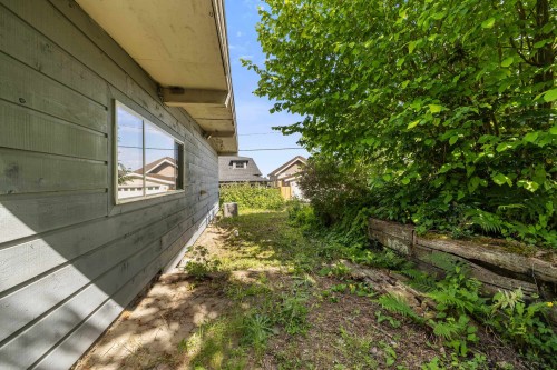 1908 Warwick Crescent, Port Coquitlam, BC 