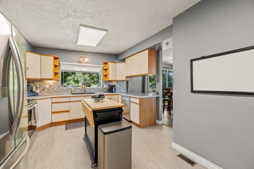 1908 Warwick Crescent, Port Coquitlam, BC 