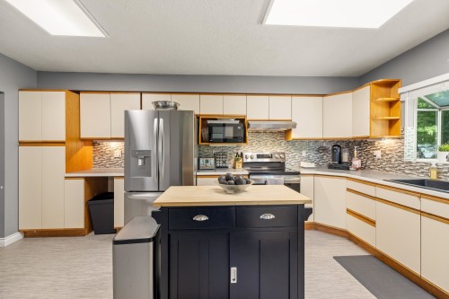 1908 Warwick Crescent, Port Coquitlam, BC 