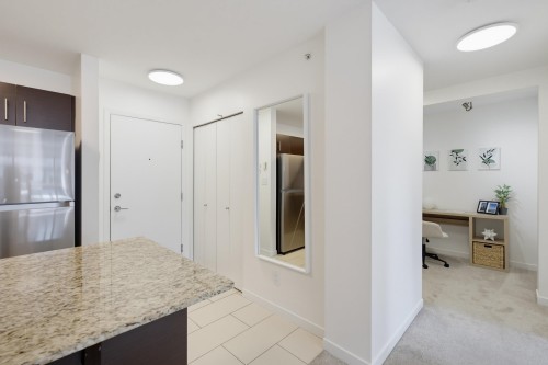 412-11665 Haney Bypass, Maple Ridge, BC - Indoor Photo Showing Other Room