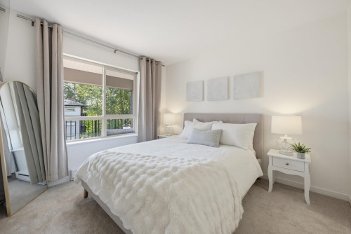 412-11665 Haney Bypass, Maple Ridge, BC - Indoor Photo Showing Bedroom