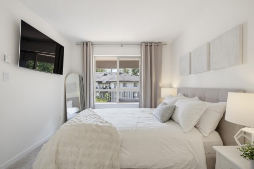 412-11665 Haney Bypass, Maple Ridge, BC - Indoor Photo Showing Bedroom