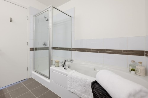 412-11665 Haney Bypass, Maple Ridge, BC - Indoor Photo Showing Bathroom