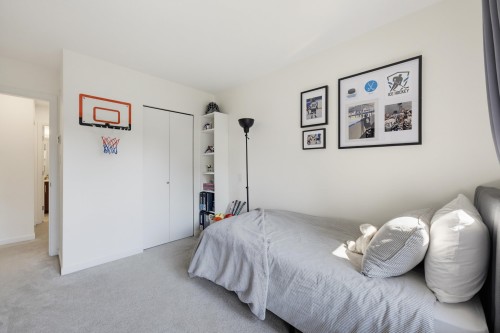 412-11665 Haney Bypass, Maple Ridge, BC - Indoor Photo Showing Bedroom