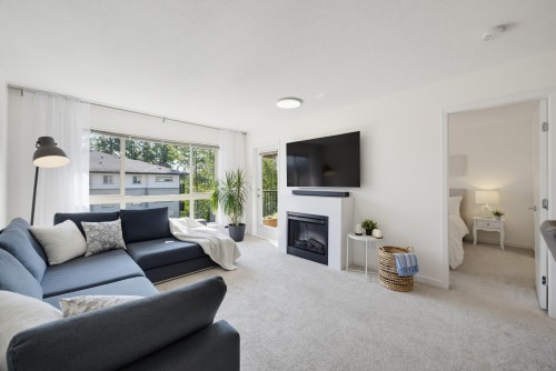 412-11665 Haney Bypass, Maple Ridge, BC - Indoor Photo Showing Living Room With Fireplace