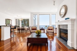 2462 Shadbolt Lane  West Vancouver, BC V7S 3J1