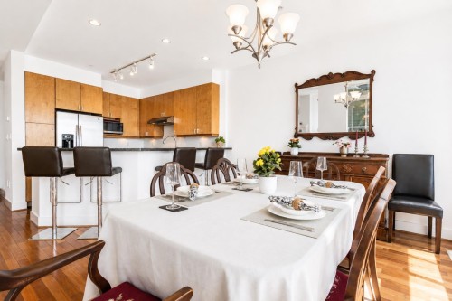 2462 Shadbolt Lane, West Vancouver, BC - Indoor Photo Showing Dining Room