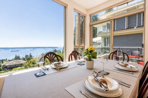 2462 Shadbolt Lane, West Vancouver, BC -  Photo Showing Dining Room With Body Of Water