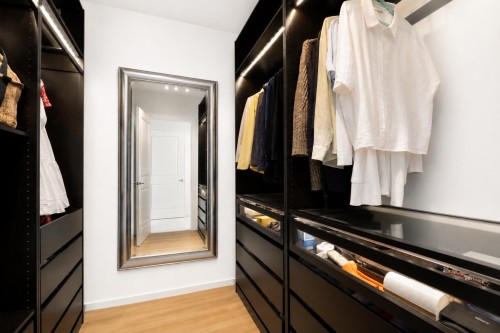 2462 Shadbolt Lane, West Vancouver, BC - Indoor