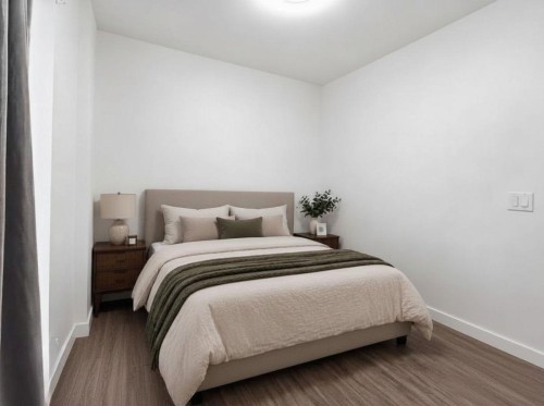 2006-285 10Th Avenue E, Vancouver, BC - Indoor Photo Showing Bedroom