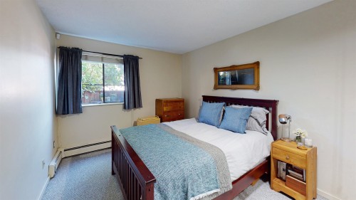 111-853 7Th Avenue E, Vancouver, BC - Indoor Photo Showing Bedroom