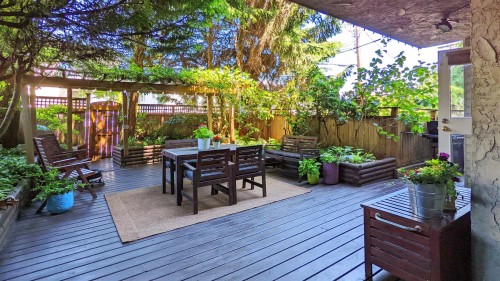 111-853 7Th Avenue E, Vancouver, BC - Outdoor With Deck Patio Veranda